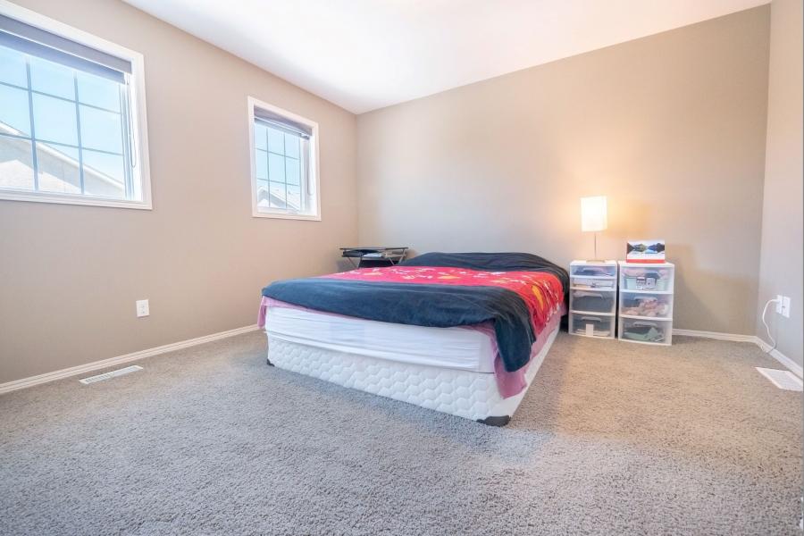 407-15 Bridgeland Dr S